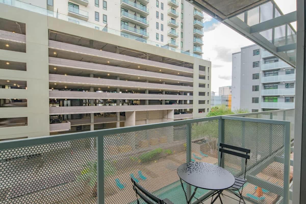 Apartment Charming 2bd - Downtown - Gym, Pool, Parking Phoenix